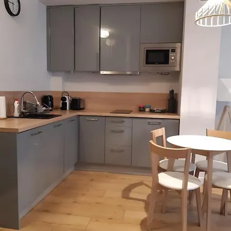 Kolo Brzegu Spa, Jacuzzi Lwowska * Колобжег